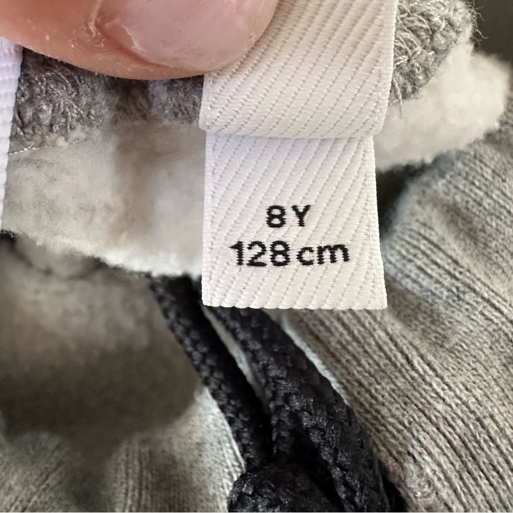 BURBERRY GRAY JOGGER SWEATPANTS SIZE 8Y - Picture 5 of 5